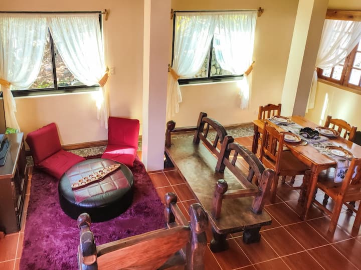 Sagada Tudor House •Cozy Cabin For 2 - Sagada