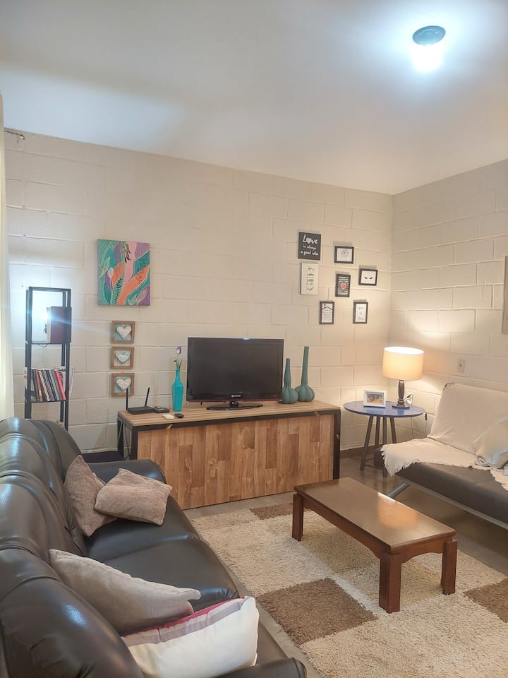 Casa  Em  Campinas Para Relaxar - Campinas