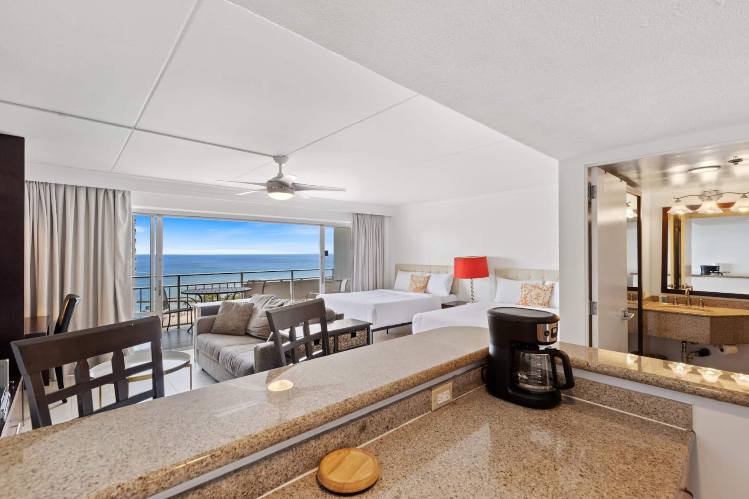 Waikiki Ilikai Resort OceanView Condo with Pools - Image 5