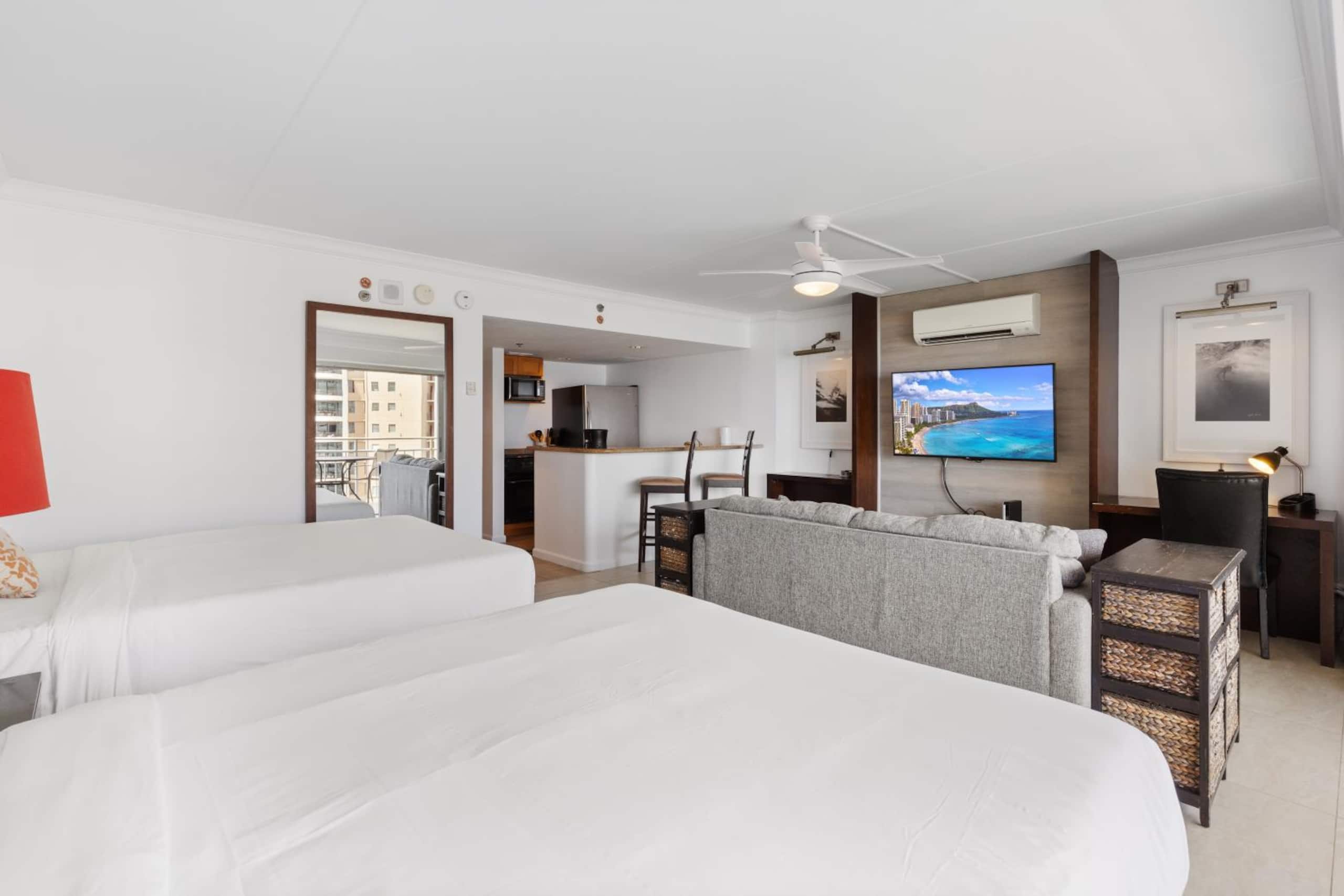 Waikiki Ilikai Resort OceanView Condo with Pools - Image 34