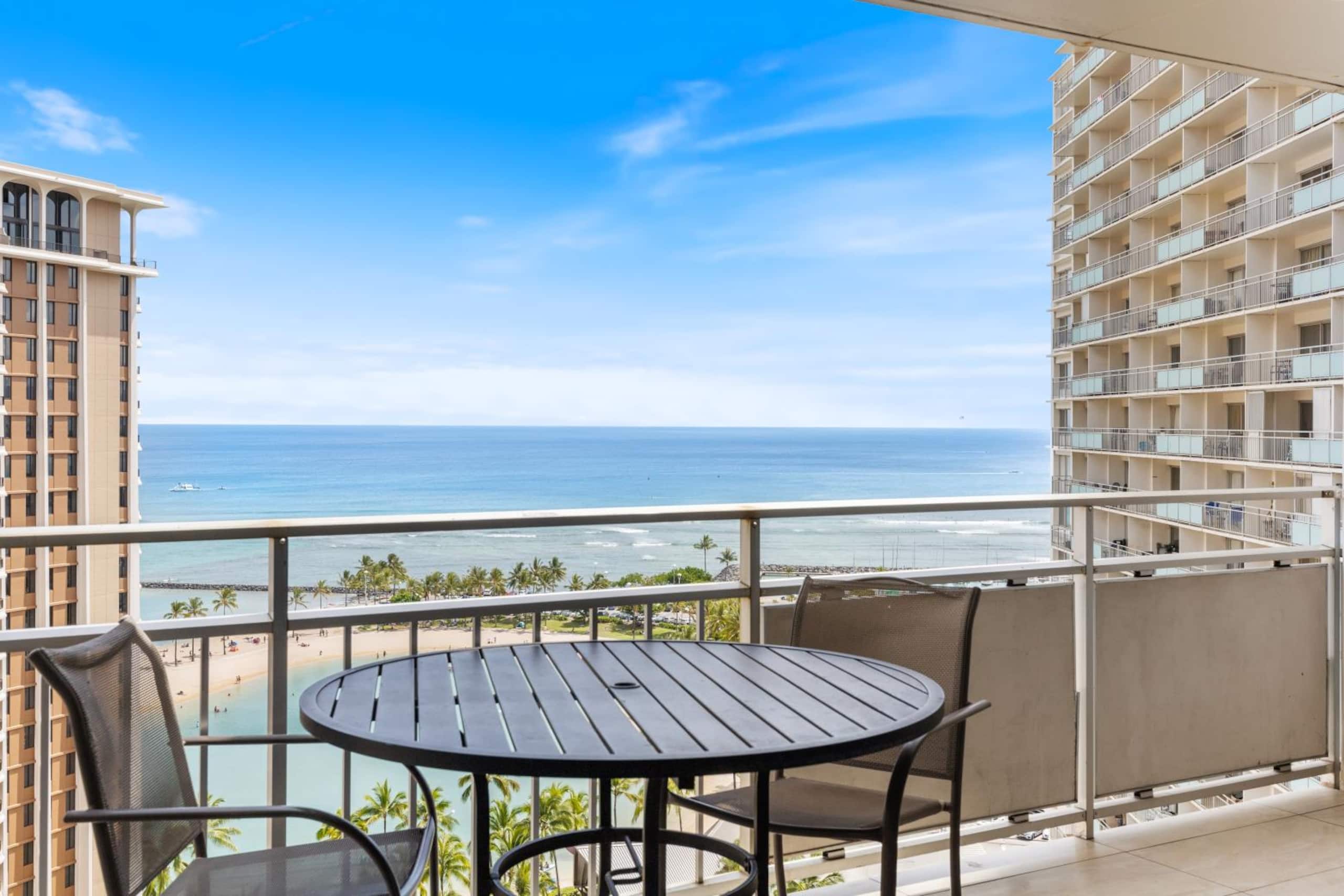 Waikiki Ilikai Resort OceanView Condo with Pools - Image 20