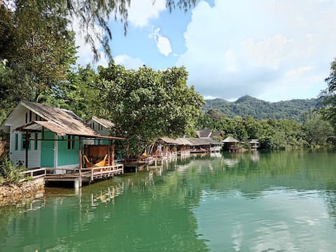 AC bungalow lagoon view (A5) Blue Lagoon Resort