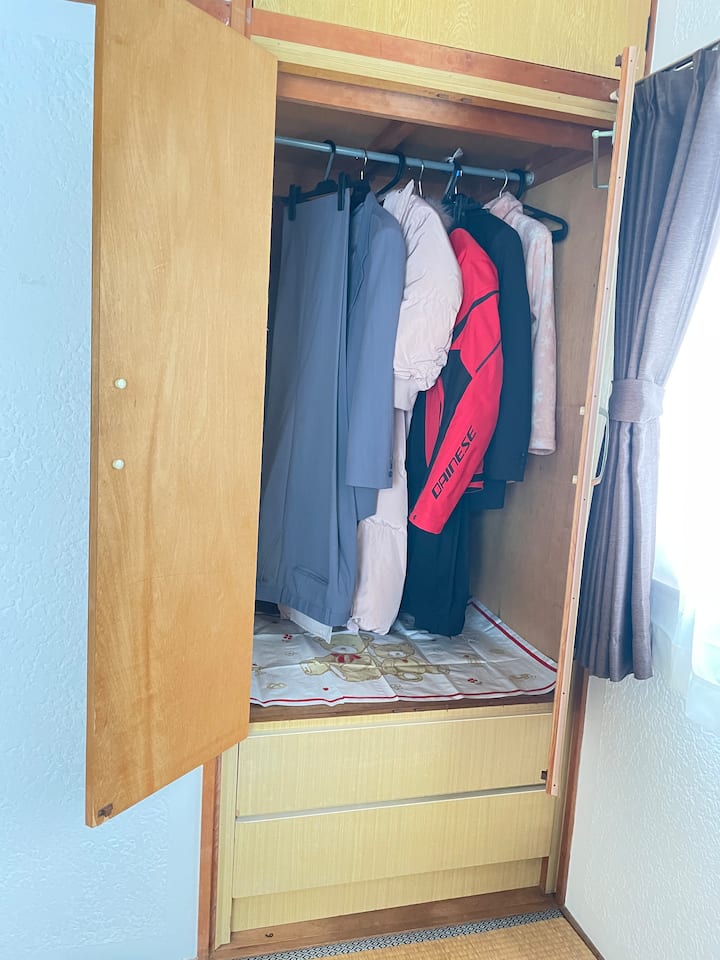 غرفة النوم 2