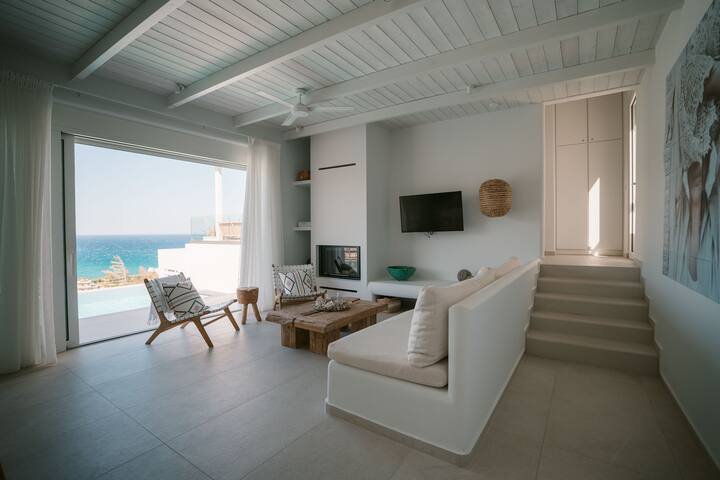 Villa Sávra gallery image 2