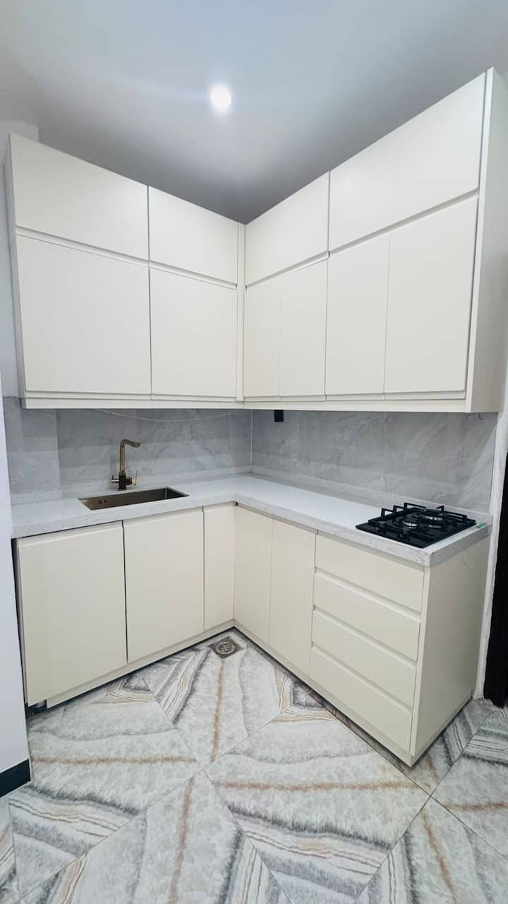 1st Floor Fully Furnished Flat Is Available - Irak