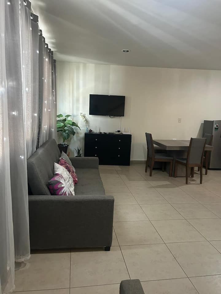 Central And Comfortable House - 2bed La Purísima - 아과스칼리엔테스