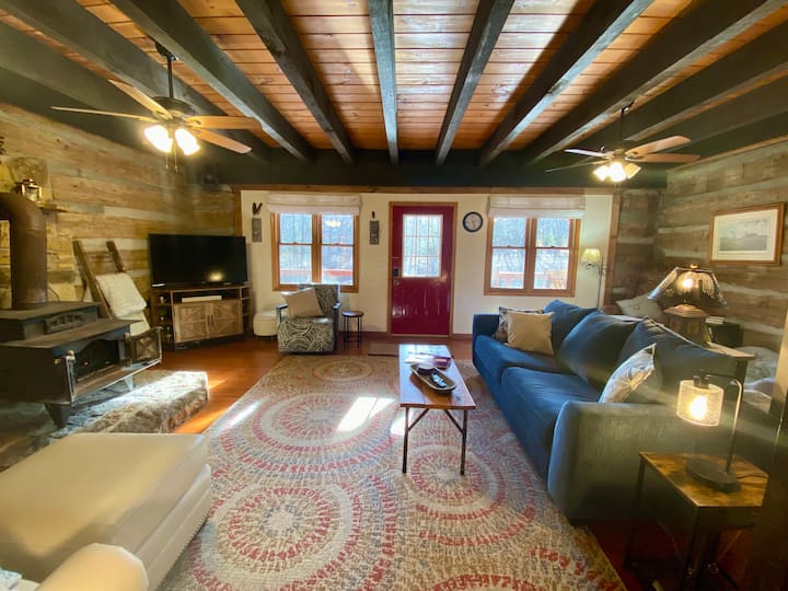 Bird Song Cabin - Brown County, IN