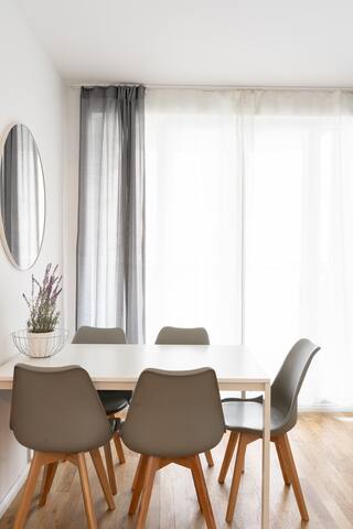 City Center Berlin Mitte 2122 “URBAN FLATS Berlin” gallery image 5