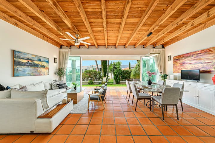 2 Villas Around The Oasis | Villa Neptuno - Cabo San Lucas
