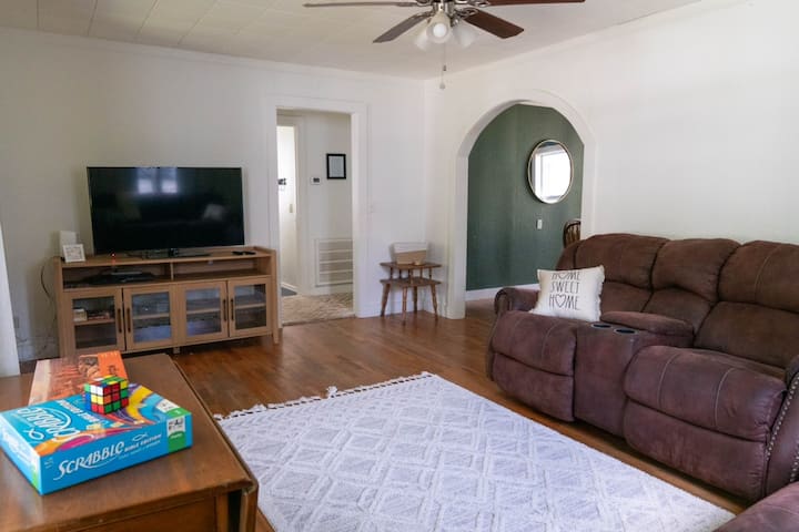 Traveler Oasis | Pet Friendly | Long Stays Welcome - Harrison, AR