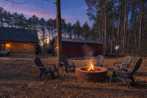 Modern & Cozy Cabin Sitting on 10 Acres Of Privacy