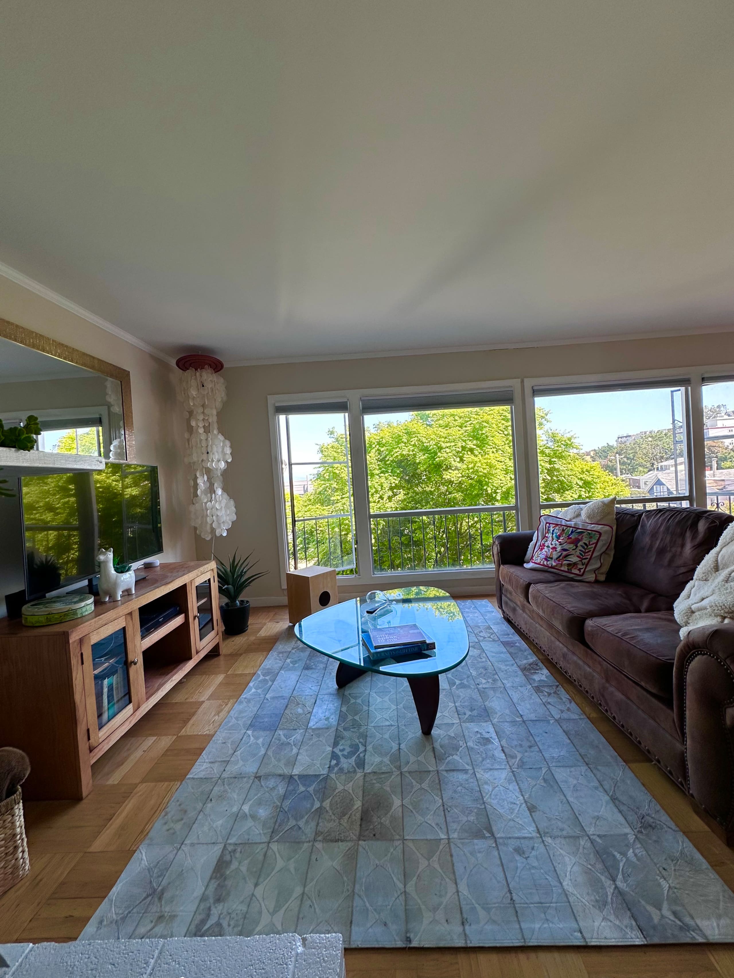 Condo in San Francisco · ★4.57 · 2 bedrooms · 3 beds · 1 bath - Image 2