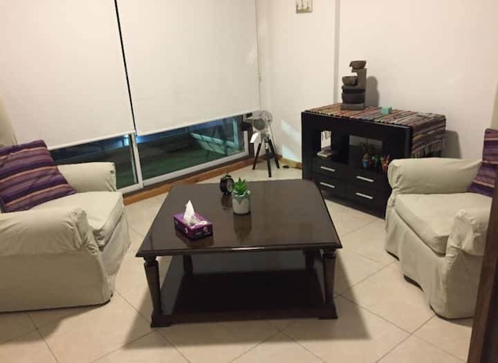 Kitnet com varanda em Almagro