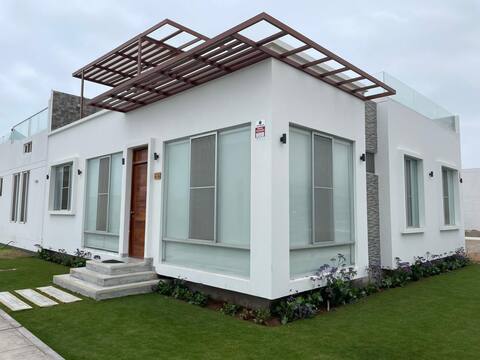 Beach house in Costa Palmeras