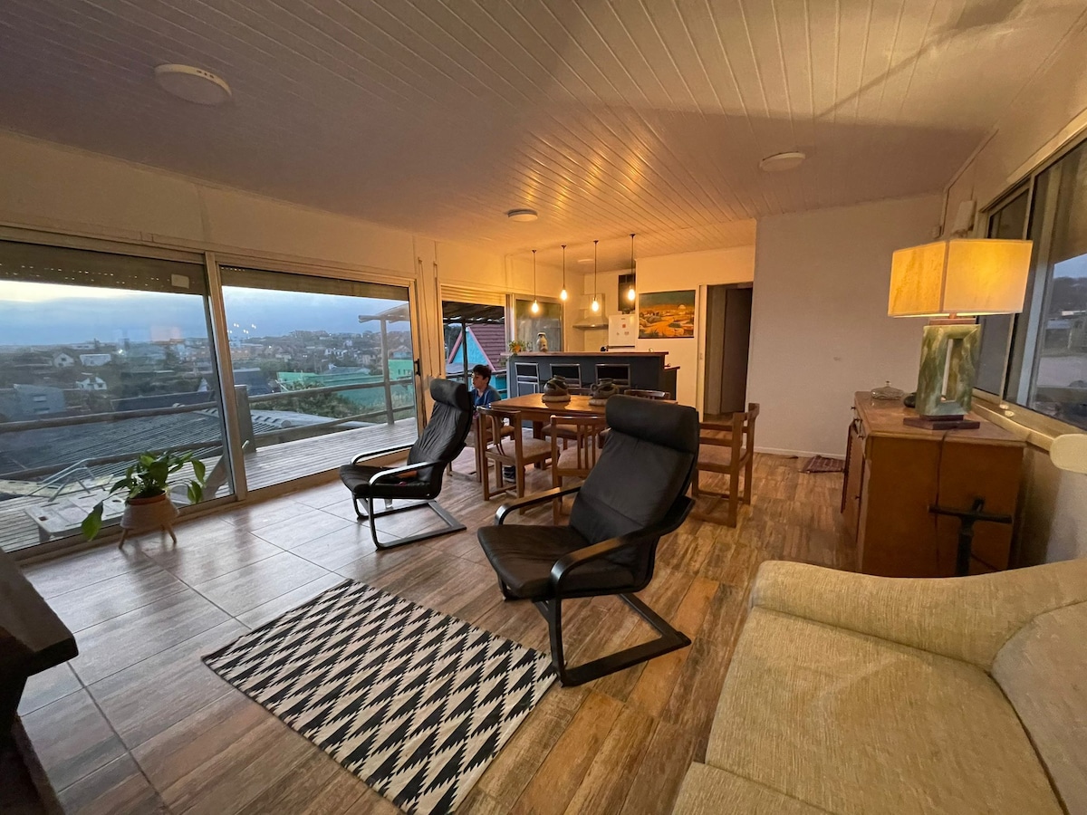 Popular Airbnb listing: Summer Dream in Rocha