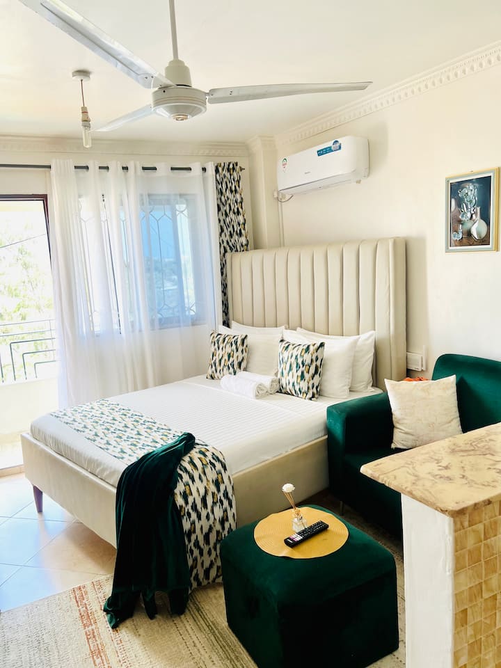 Studio Apartment Bamburi with Air conditioner - Apartments for
