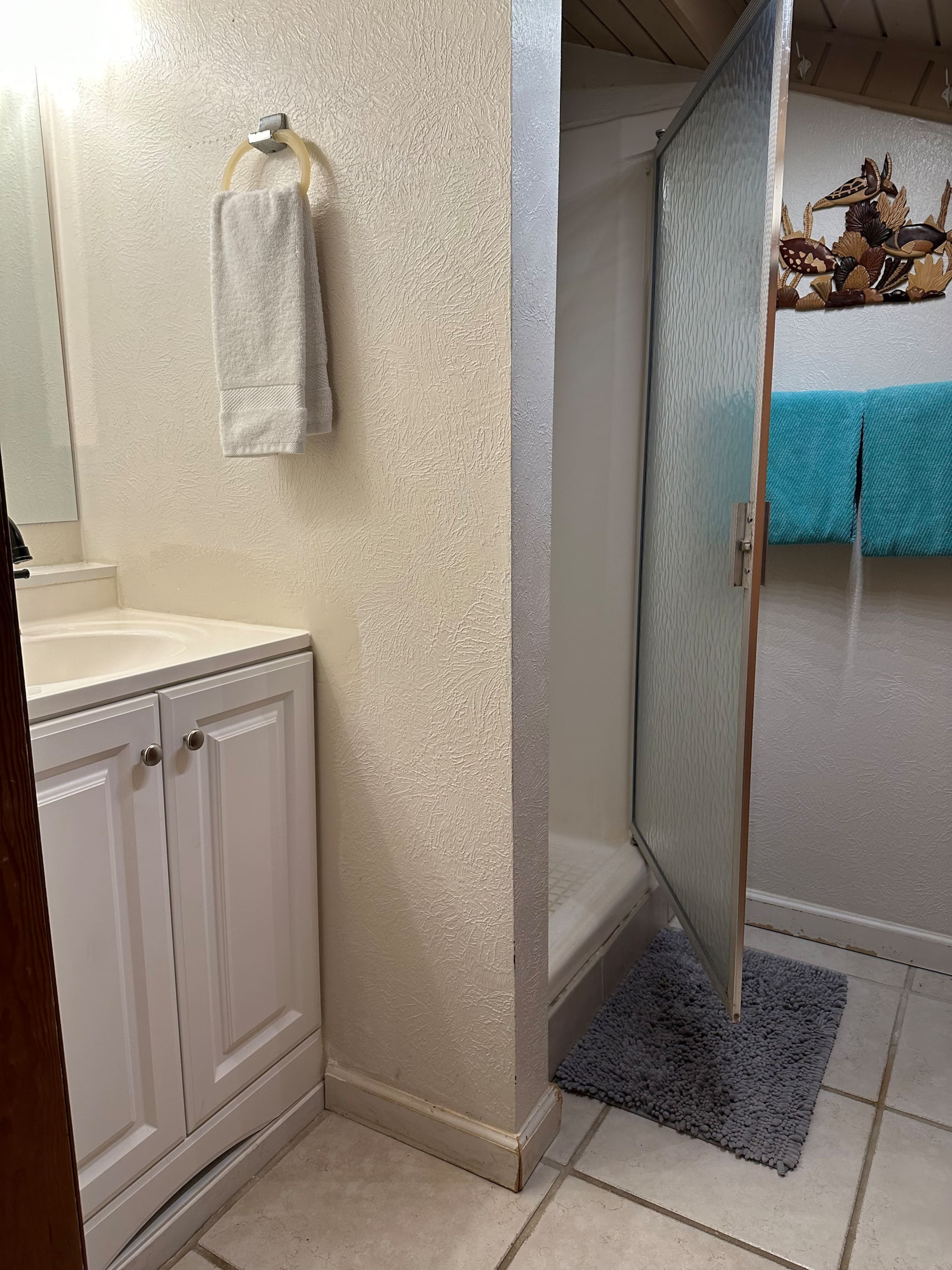 Home in Kahuku · ★4.79 · 1 bedroom · 3 beds · 2 private baths - Image 9