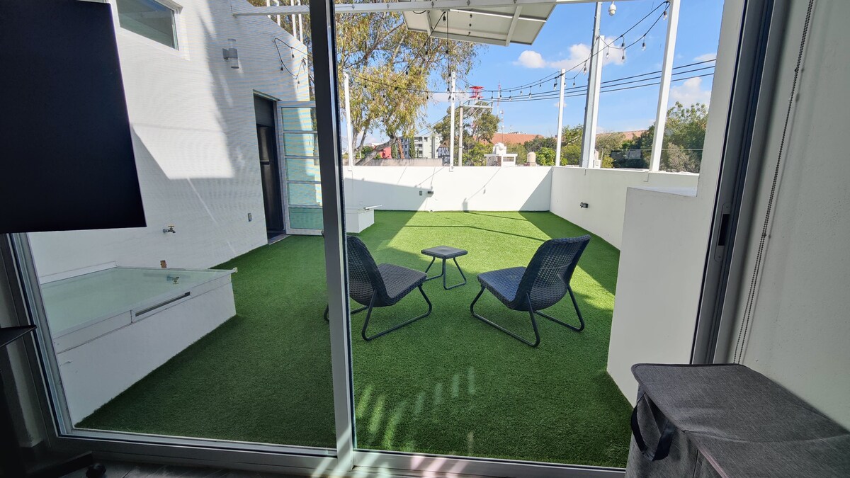 Top Airbnb: Large Penthouse apartment with private rooftop en Santiago De Querétaro