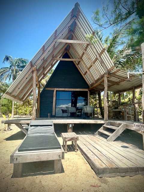 Private beach cabin “Casa Chiquita”
