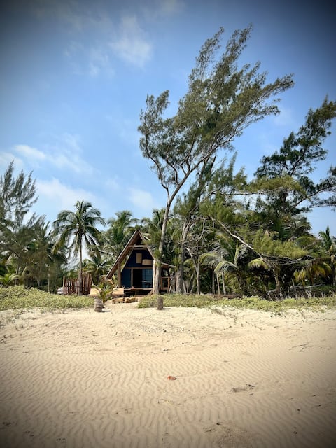 Casa Chiquita • Beachfront • Private