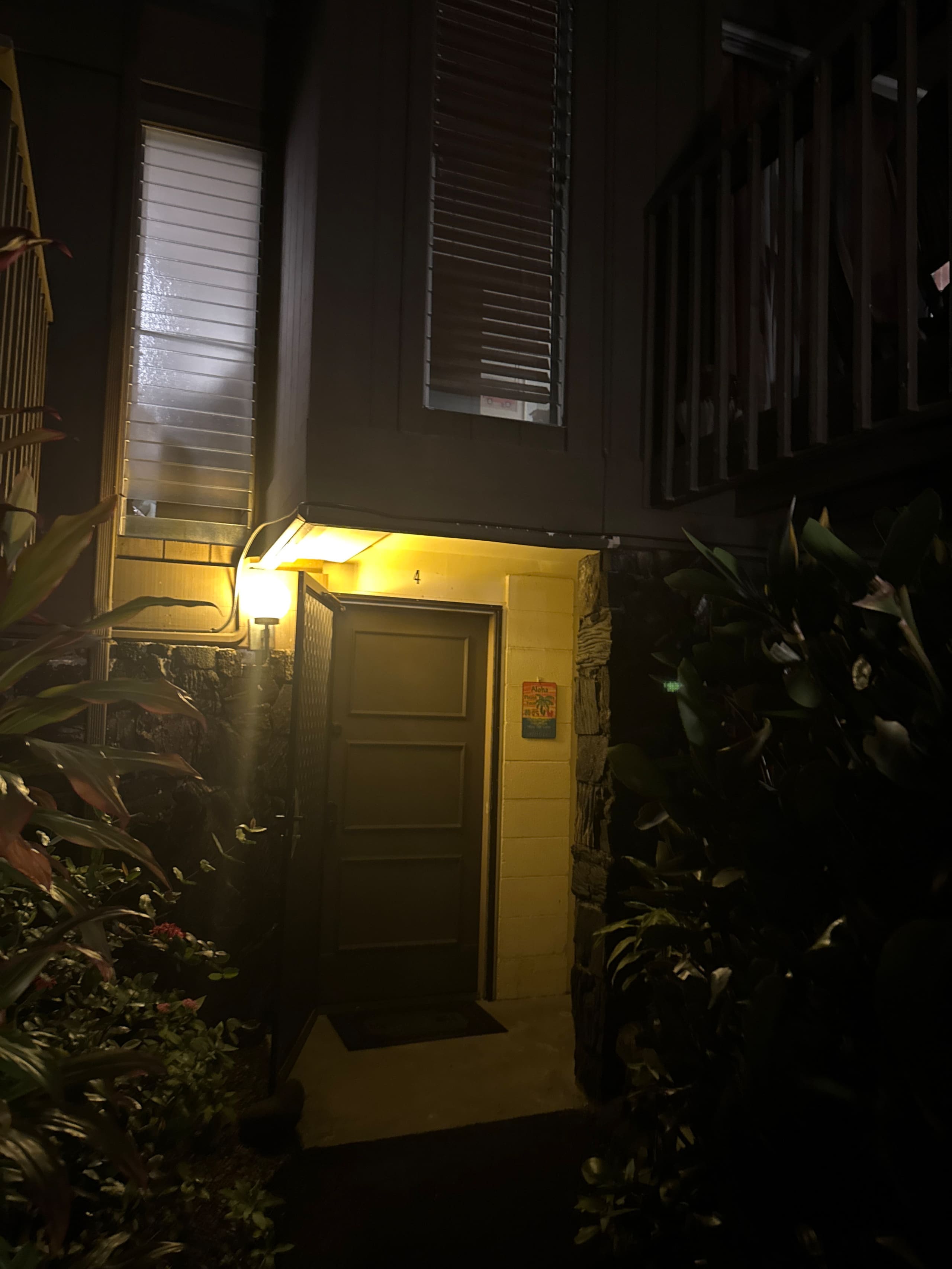 Townhouse in Kailua-Kona · ★4.93 · 1 bedroom · 2 beds · 1.5 baths - Image 1