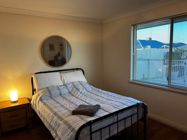 Diggers and Dealers gallery image 3