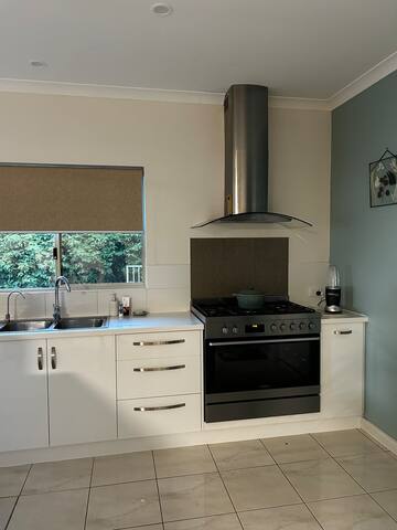 Diggers and Dealers gallery image 2