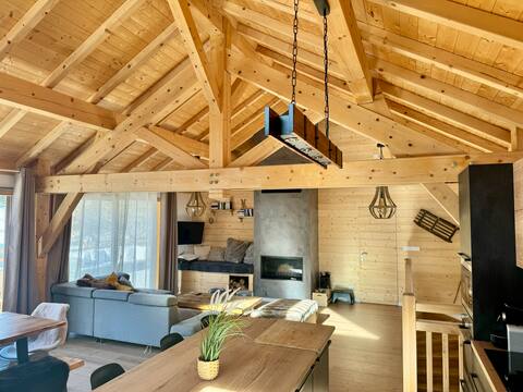 Chalet at the foot of the slopes
