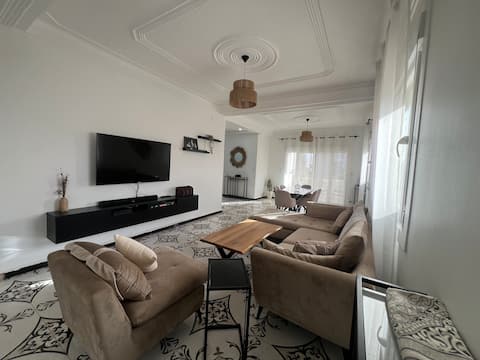 F4 in the family villa Le Joli Coeur – Draria