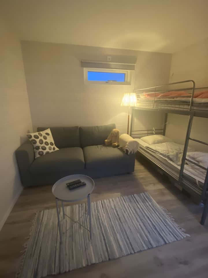 Sovrum 2 në shtëpinë e miqve