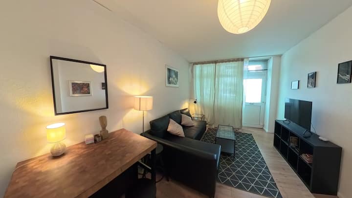 Charmante 2-zimmer Wohnung Im Herzen Von Friedenau - Berlin