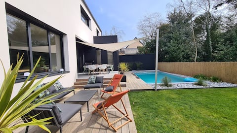 Bright, contemporary home in Brittany