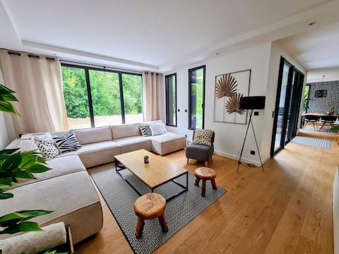 Top Airbnb: Bright, contemporary home in Brittany in Bruz