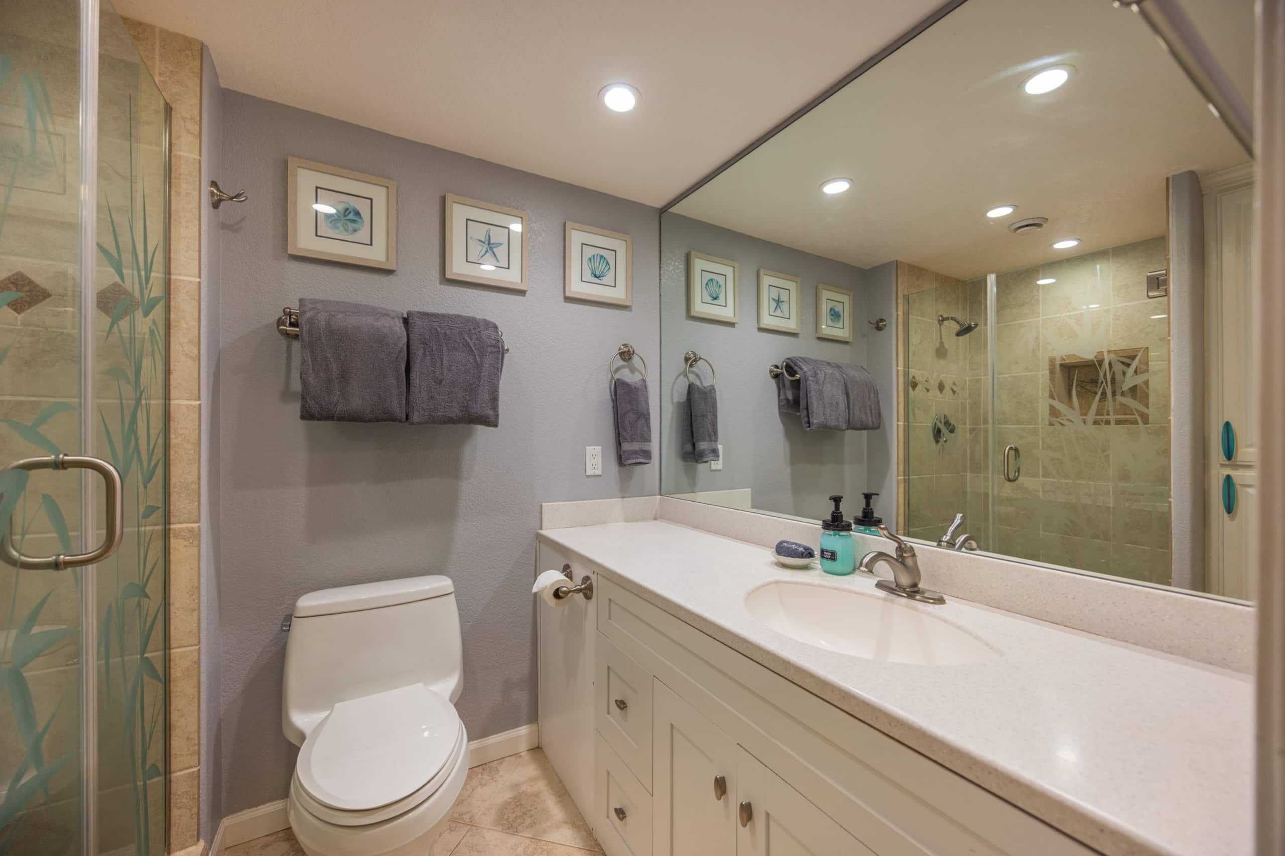 Condo in Lahaina · ★4.99 · 1 bedroom · 2 beds · 1 private bath - Image 16