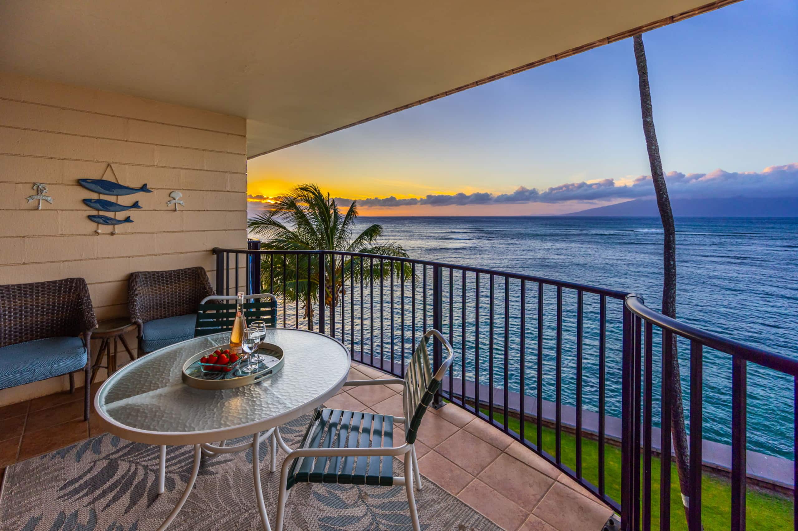 Condo in Lahaina · ★4.99 · 1 bedroom · 2 beds · 1 private bath - Image 22