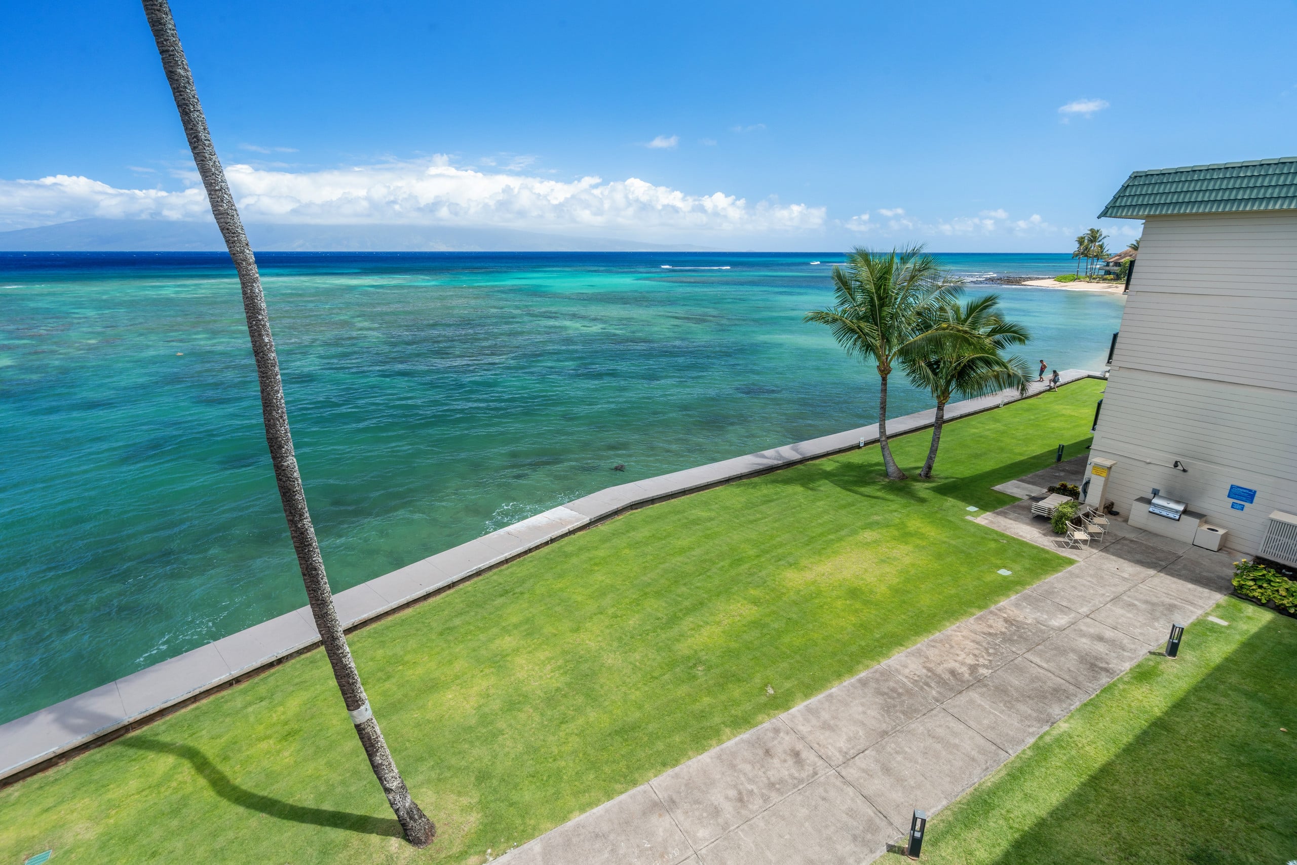 Condo in Lahaina · ★4.99 · 1 bedroom · 2 beds · 1 private bath - Image 18