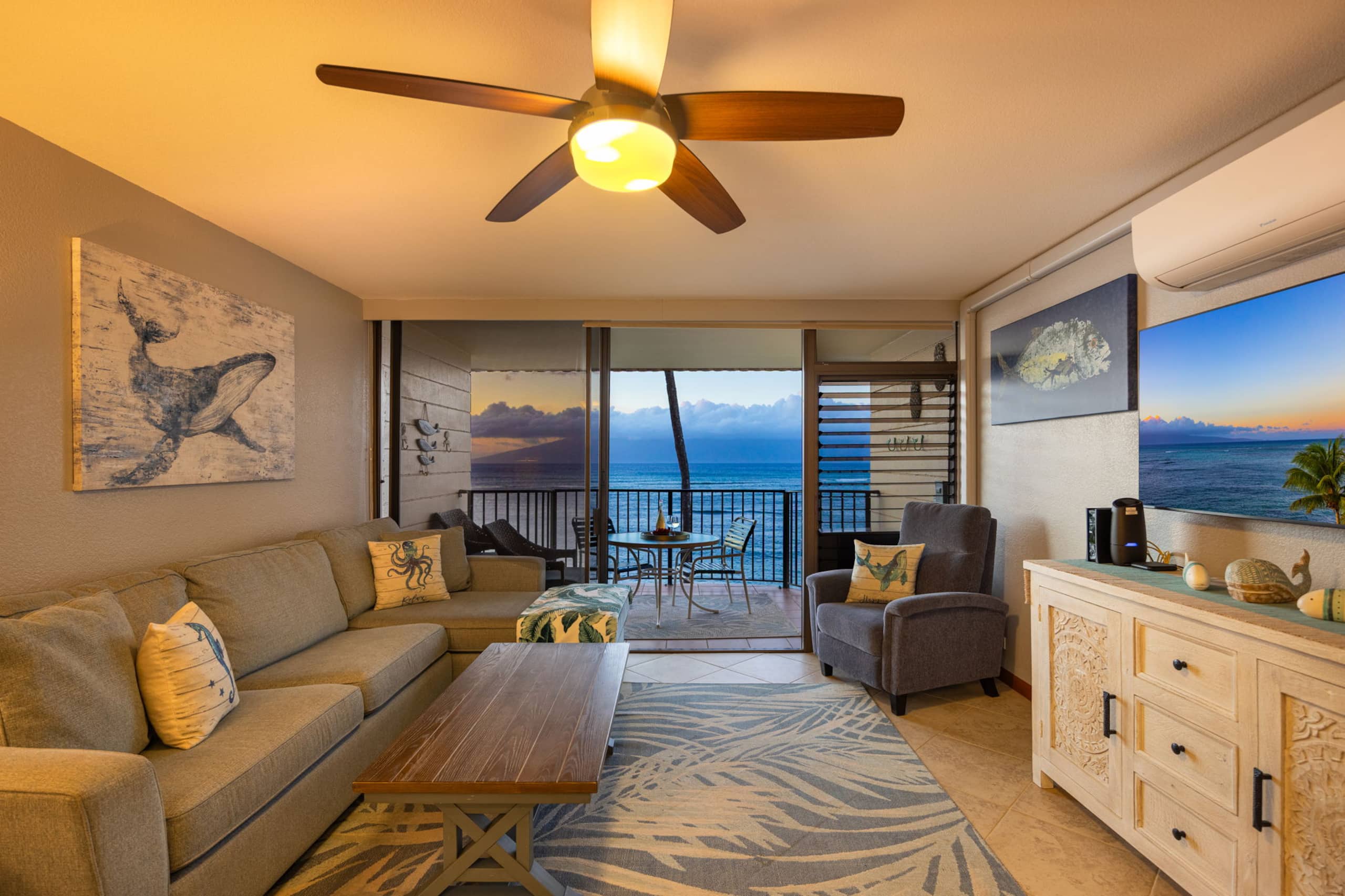 Condo in Lahaina · ★4.99 · 1 bedroom · 2 beds · 1 private bath - Image 4