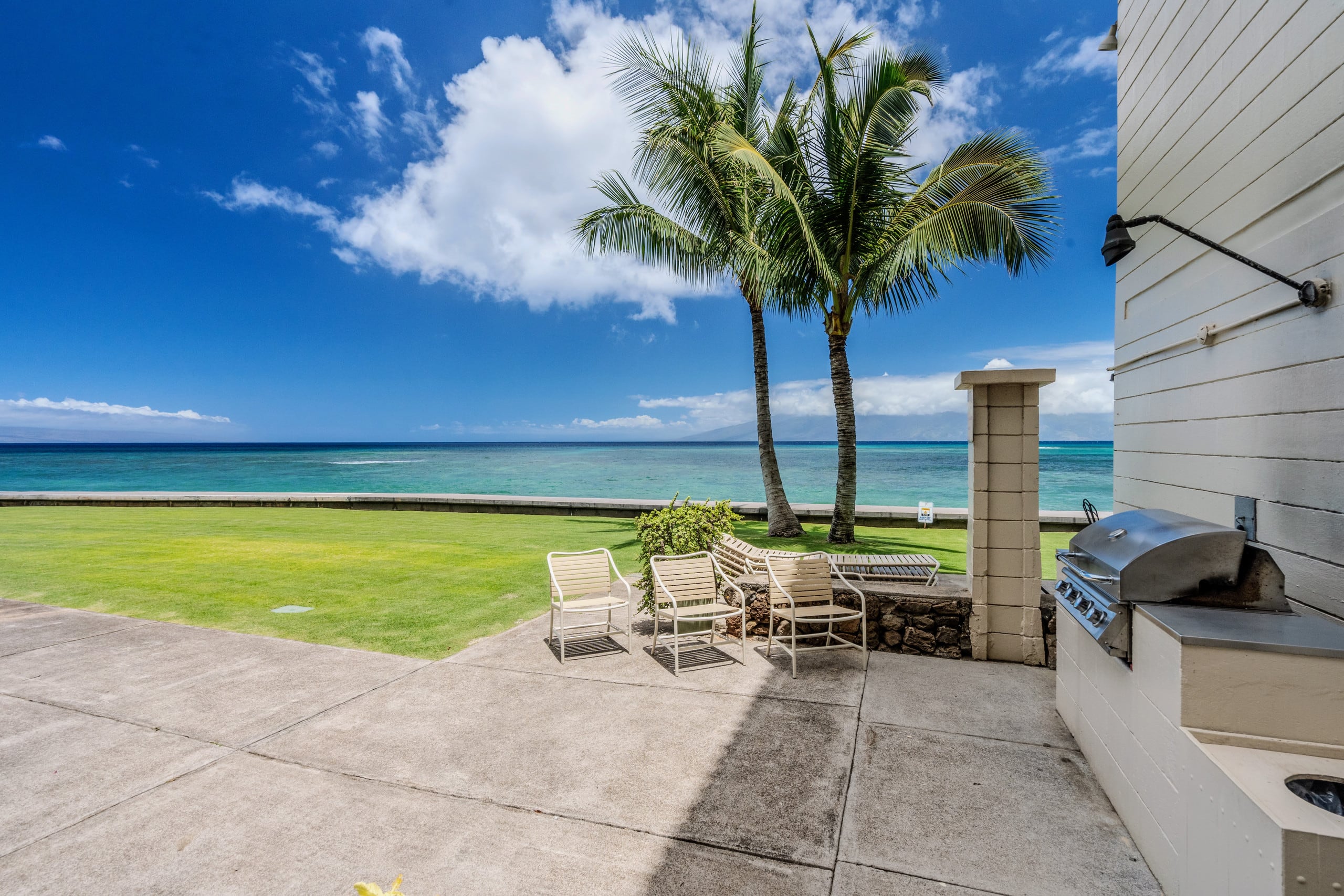 Condo in Lahaina · ★4.99 · 1 bedroom · 2 beds · 1 private bath - Image 44
