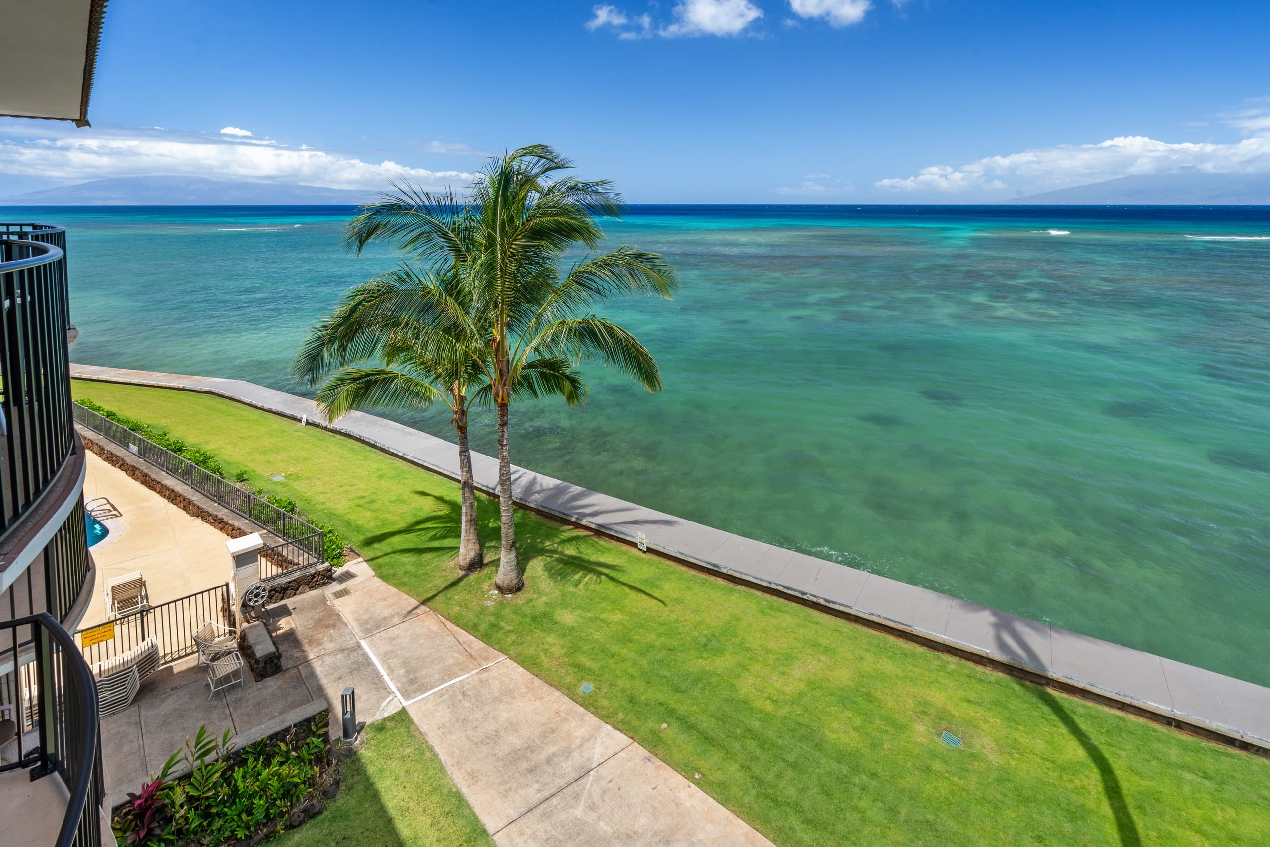 Condo in Lahaina · ★4.99 · 1 bedroom · 2 beds · 1 private bath - Image 21