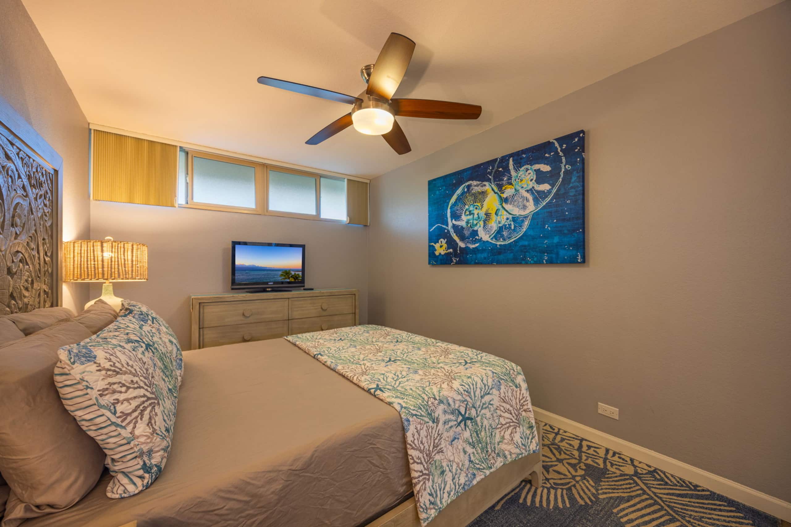 Condo in Lahaina · ★4.99 · 1 bedroom · 2 beds · 1 private bath - Image 14