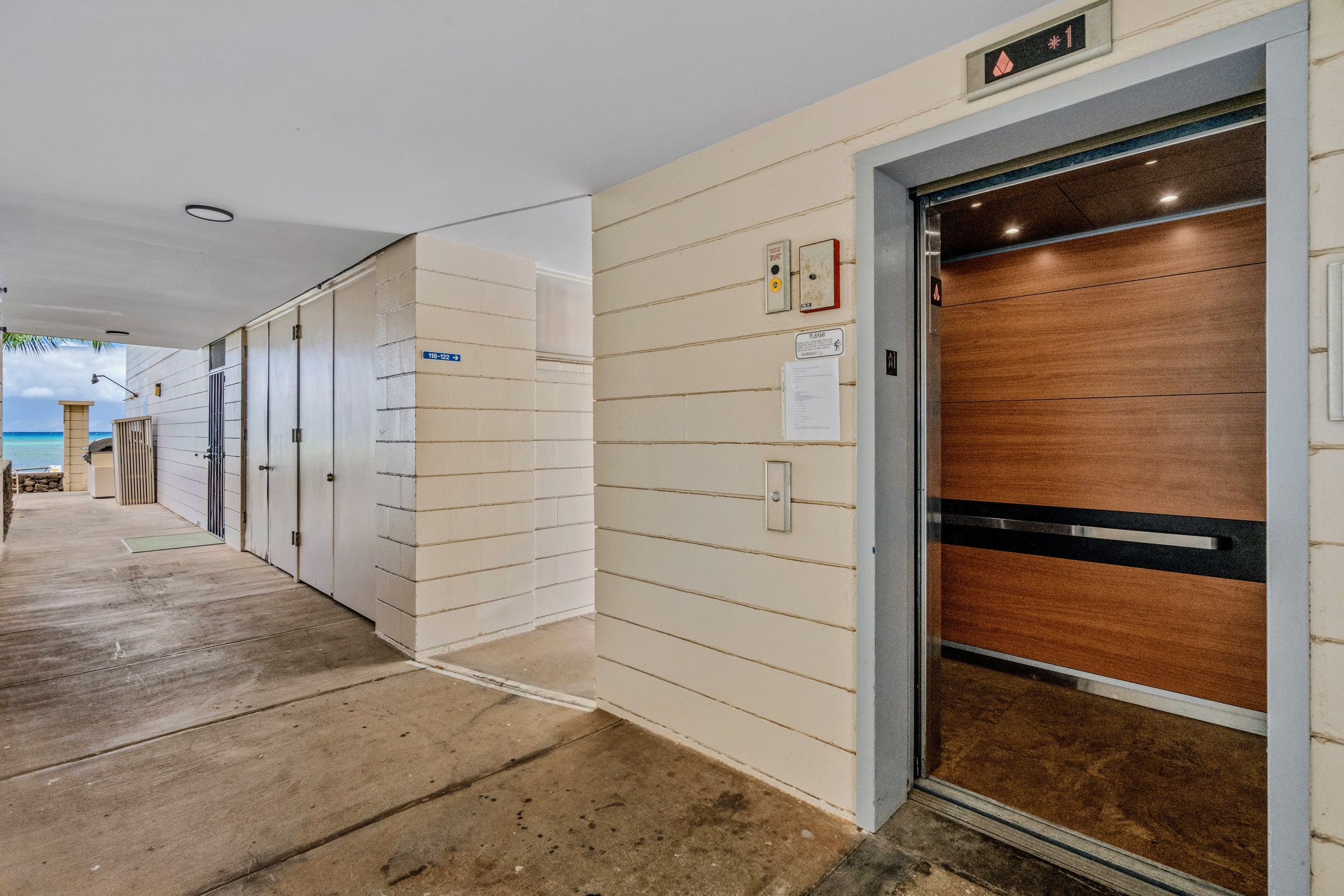 Condo in Lahaina · ★4.99 · 1 bedroom · 2 beds · 1 private bath - Image 45