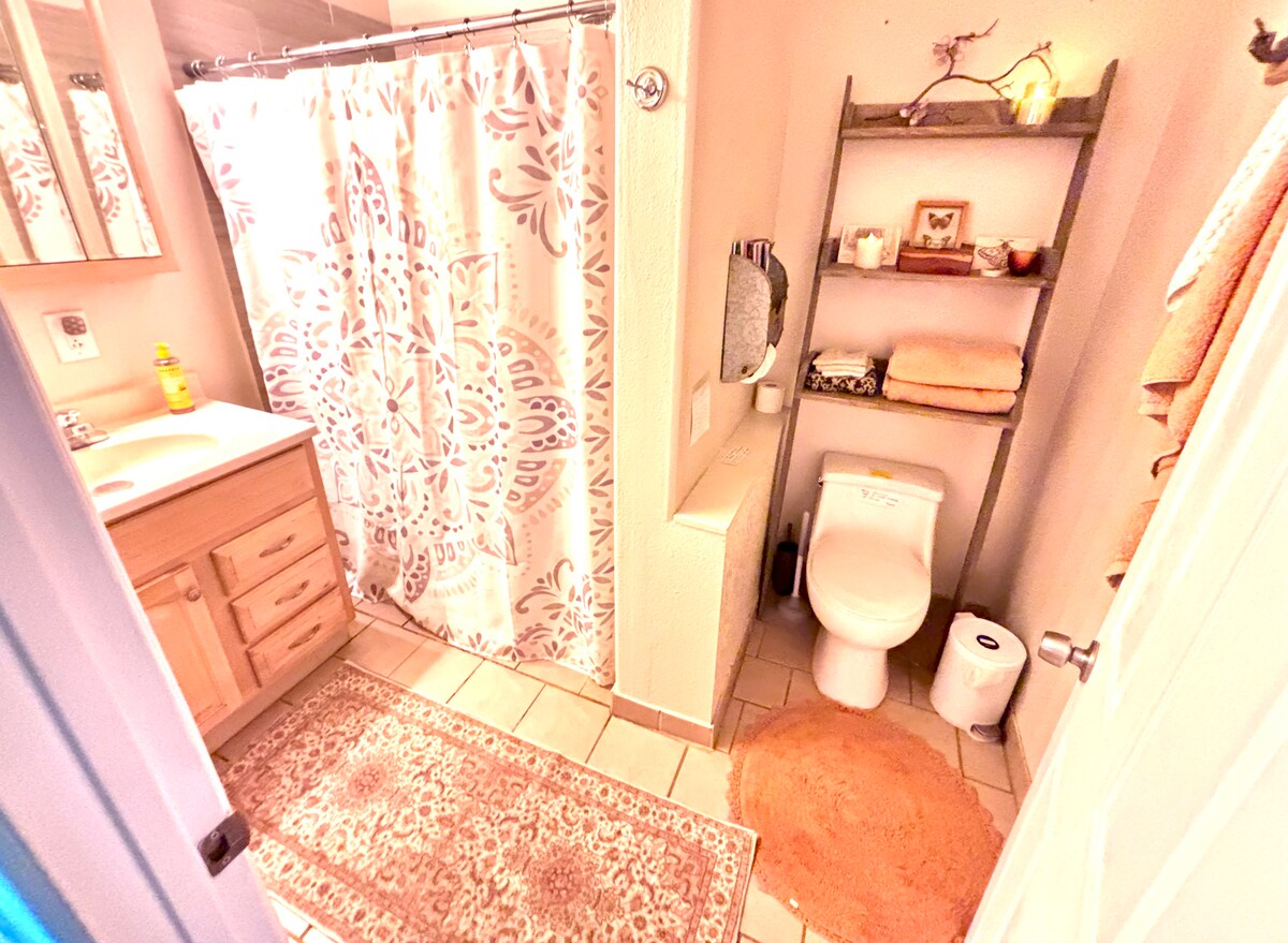 SHARED indoor bathroom is 150 feet away from the Astral Dome in farmhouse. Hot extra large shower, flush toilet (country septic system with sensitive plumbing) organic amenities by