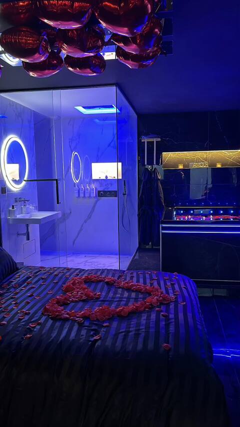 Love Room Jacuzzi Prestige LYON