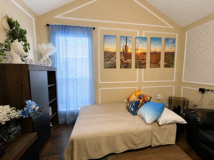 Sleeps 8. No Stairs, Carpet-free Near Stadiums - Arlington, TX