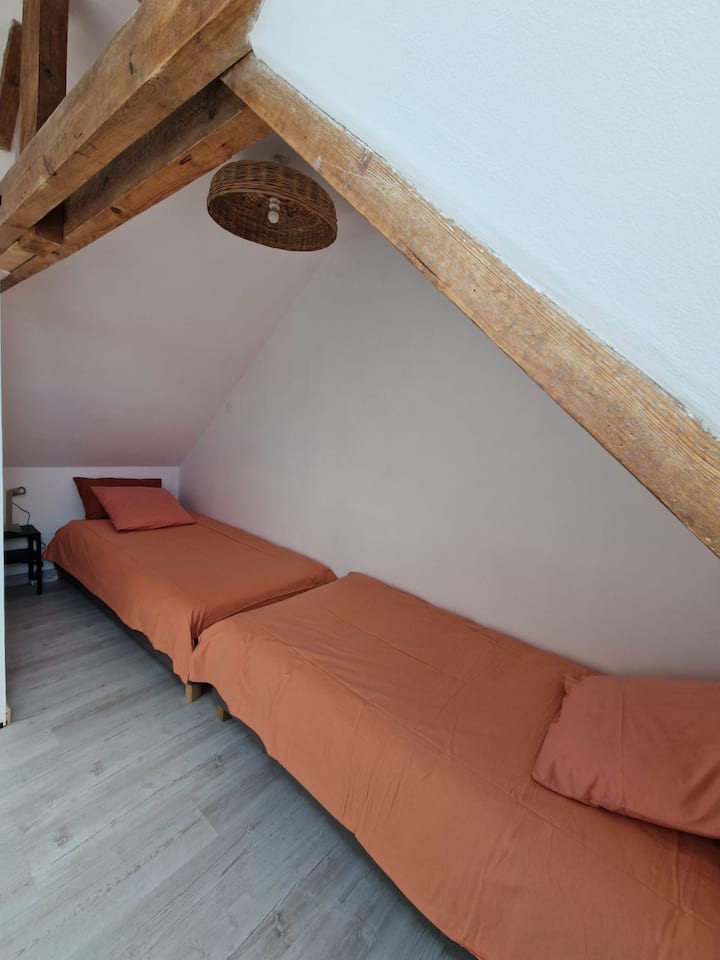 غرفة النوم 2