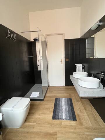 Interno 18 penthouse gallery image 3