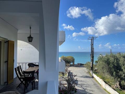 Lulu’s - Kastri Seaside Apartment