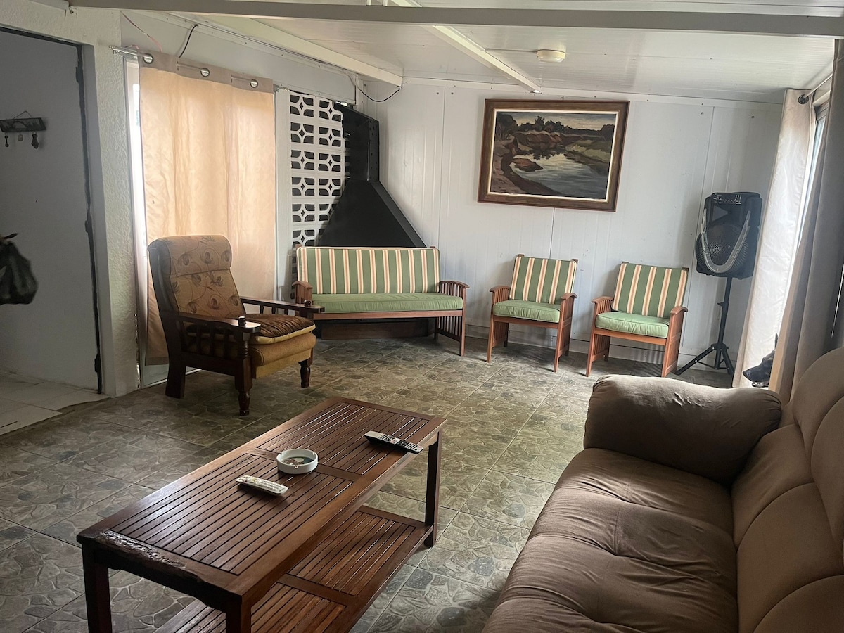 Top Airbnb: house with pool in Atlántida