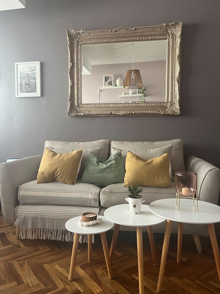 Apartamento de 1 dormitório em Flores
