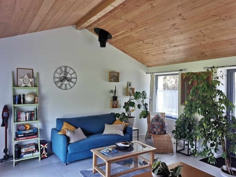 Charming little house in the countryside